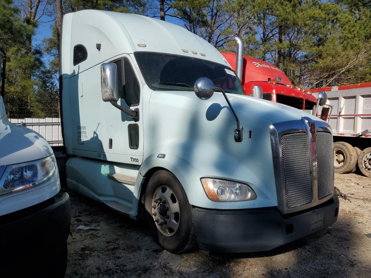 Sandston, VA에서 판매 중인 2012 Kenworth T700 Semi Truck - Normal Wear
