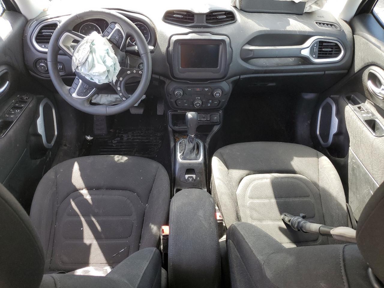 2018 Jeep Renegade Latitude VIN: ZACCJABB8JPJ21950 Lot: 48224155