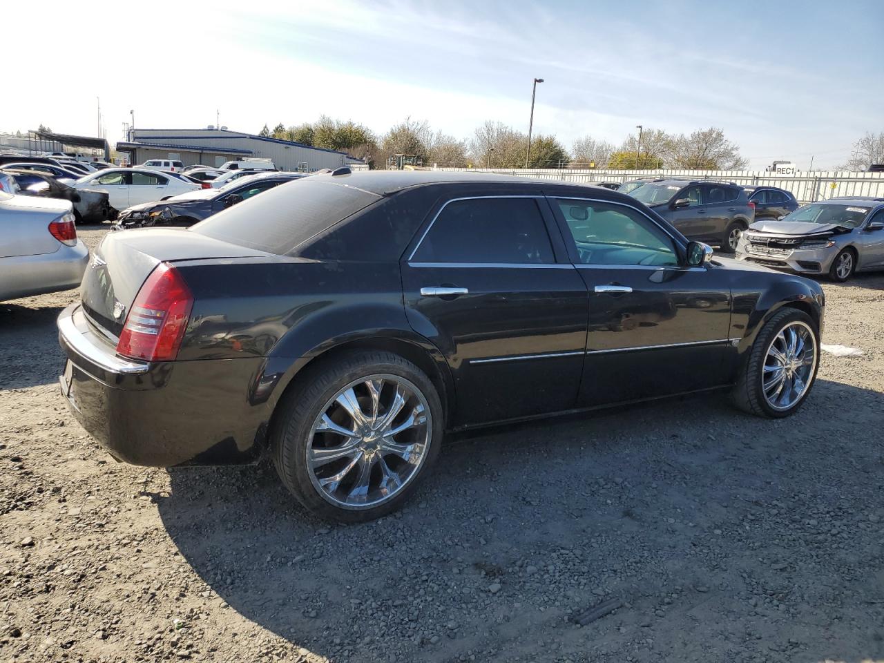 2005 Chrysler 300 - Image 3