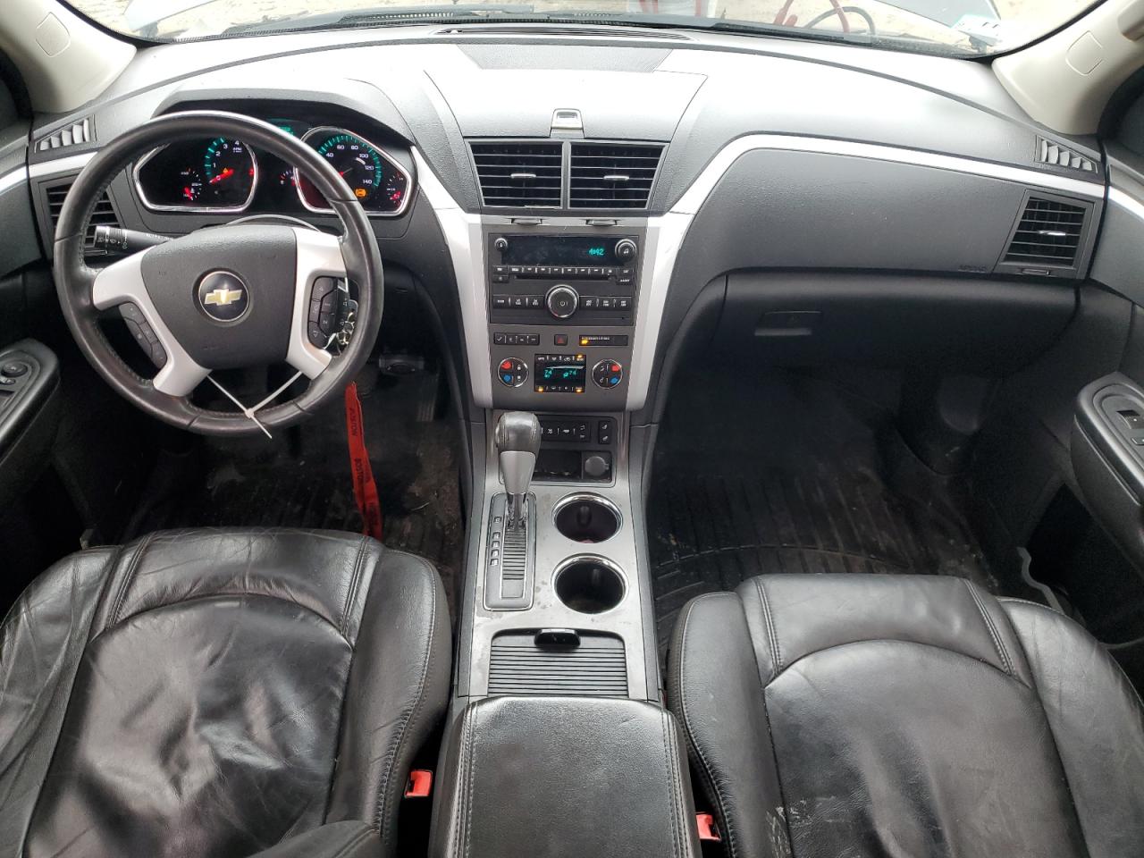 2010 Chevrolet Traverse - Image 8