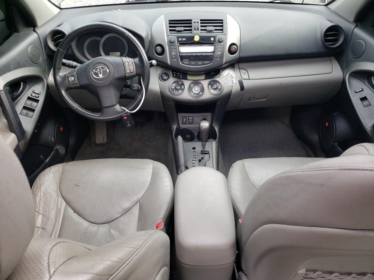 2011 Toyota RAV 4 - Image 8