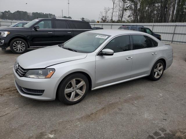  VOLKSWAGEN PASSAT 2013 Srebrny