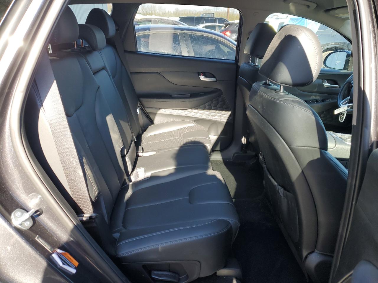 2023 Hyundai Santa Fe - Image 11