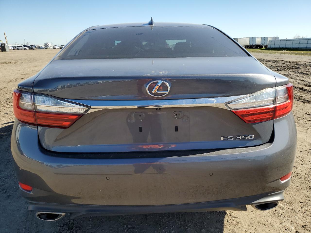 2017 Lexus ES - Image 6