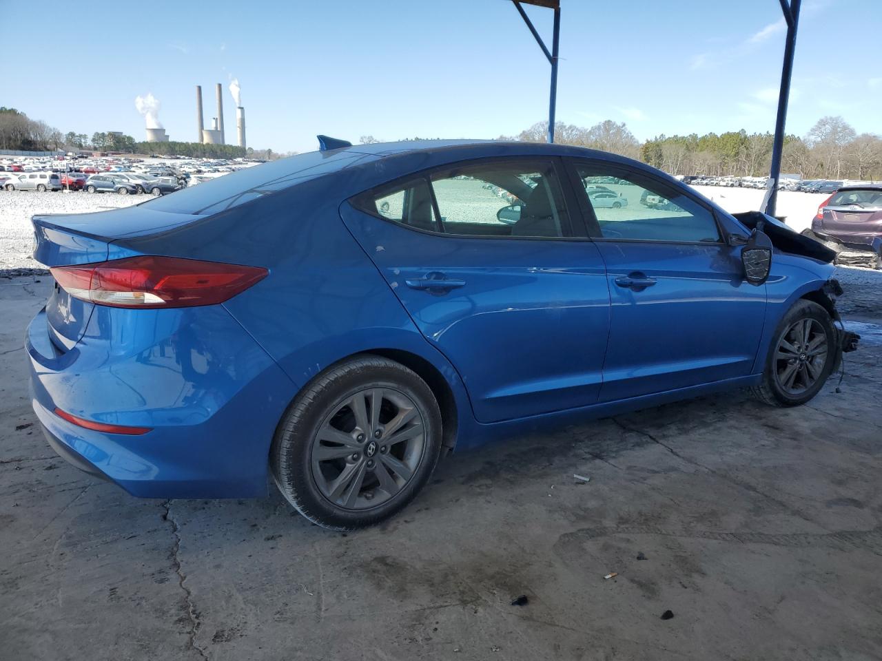 2017 Hyundai Elantra - Image 3