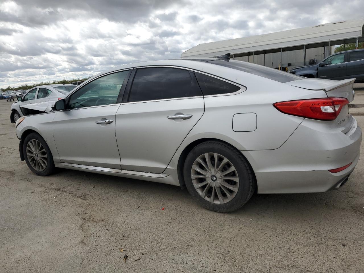 2015 Hyundai Sonata - Image 2