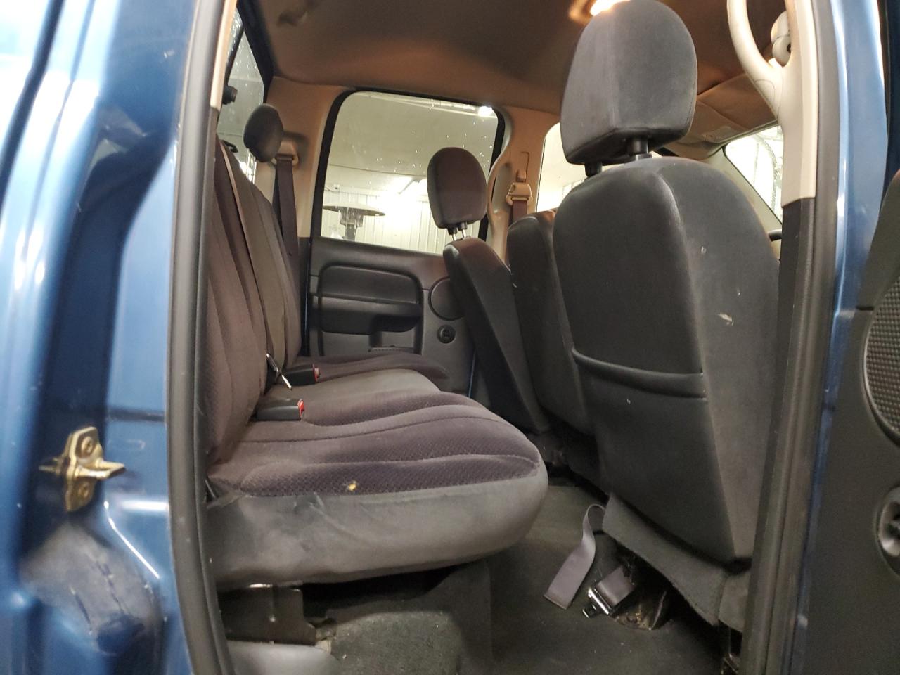 2005 Dodge RAM - Image 10