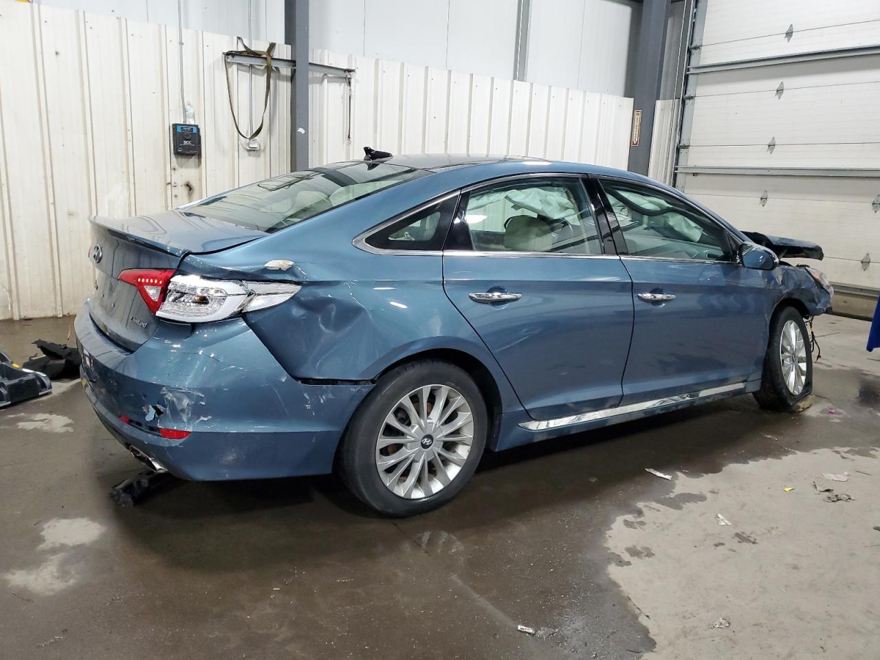 2015 Hyundai Sonata - Image 3