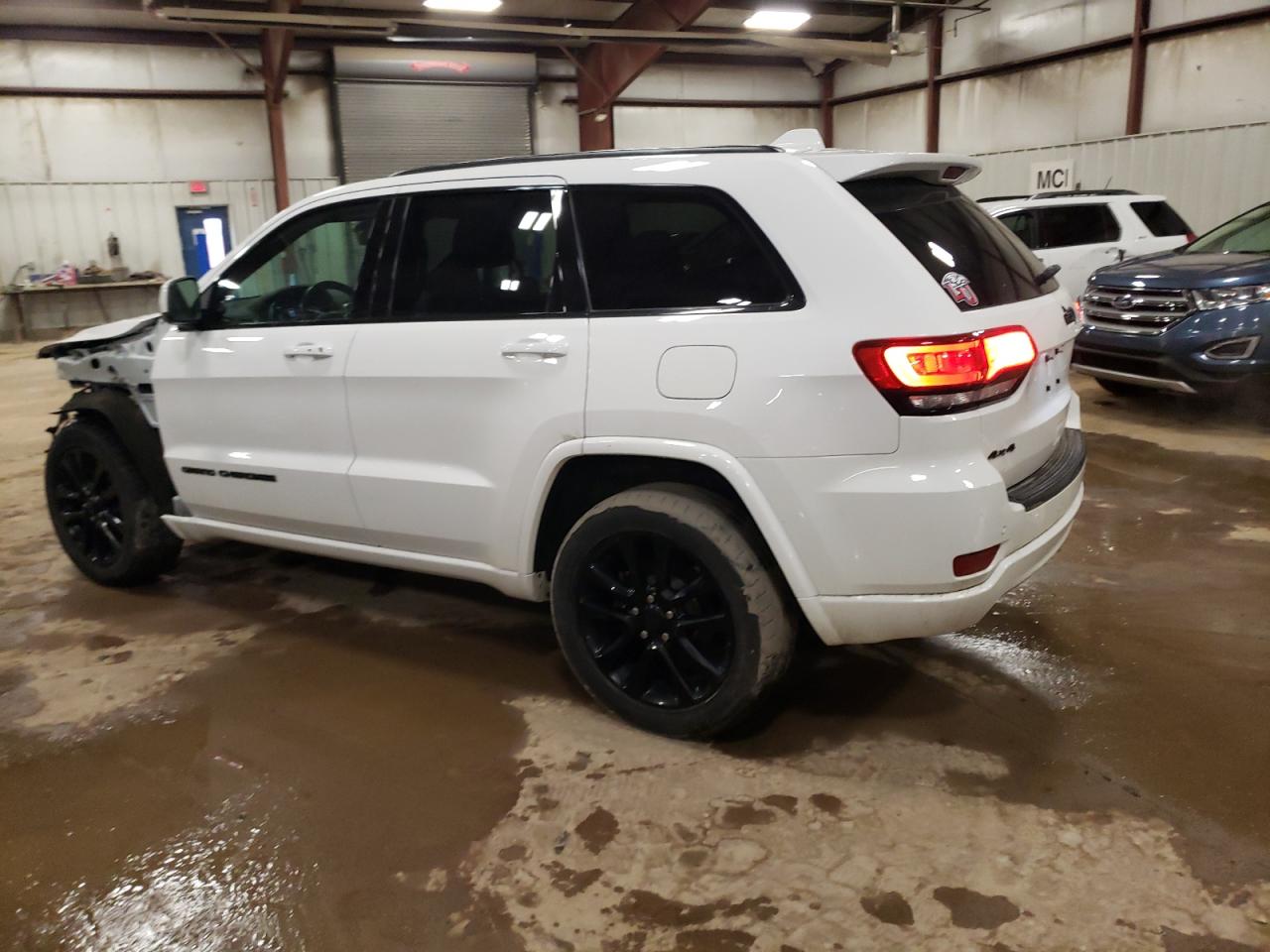 2018 Jeep Grand Cherokee - Image 2