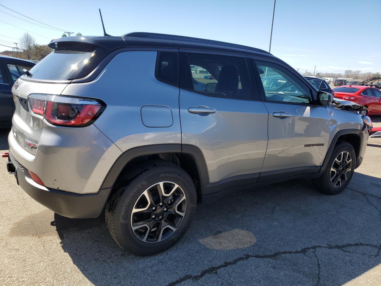 2020 Jeep Compass - Image 3