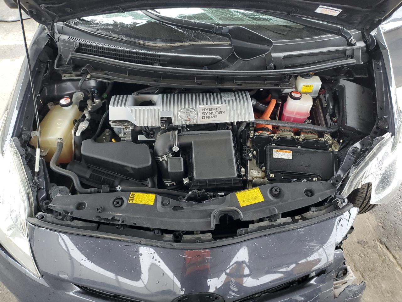 2014 Toyota Prius - Image 11