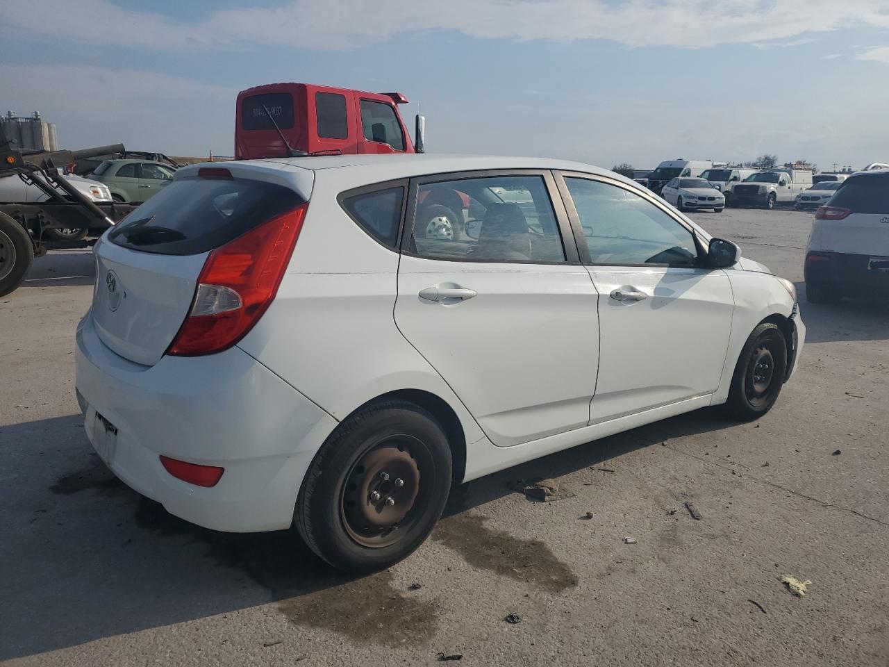 2014 Hyundai Accent - Image 3