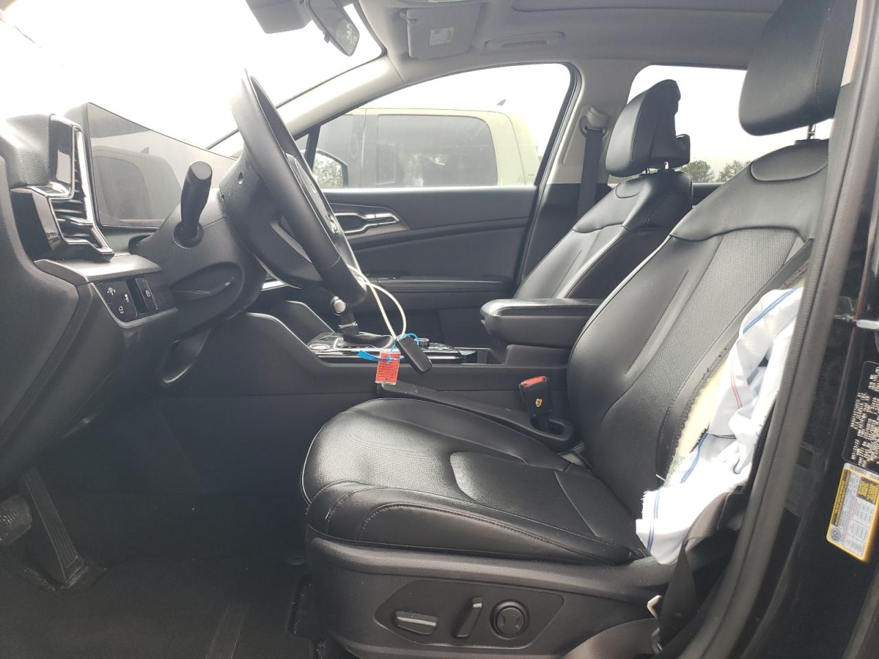 2023 Kia Sportage - Image 7