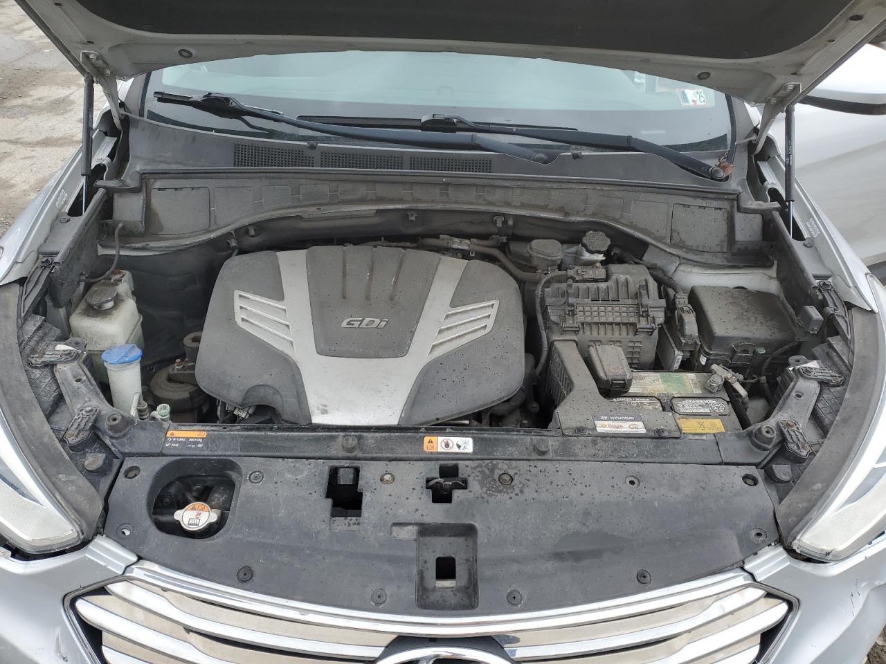 2014 Hyundai Santa Fe - Image 12