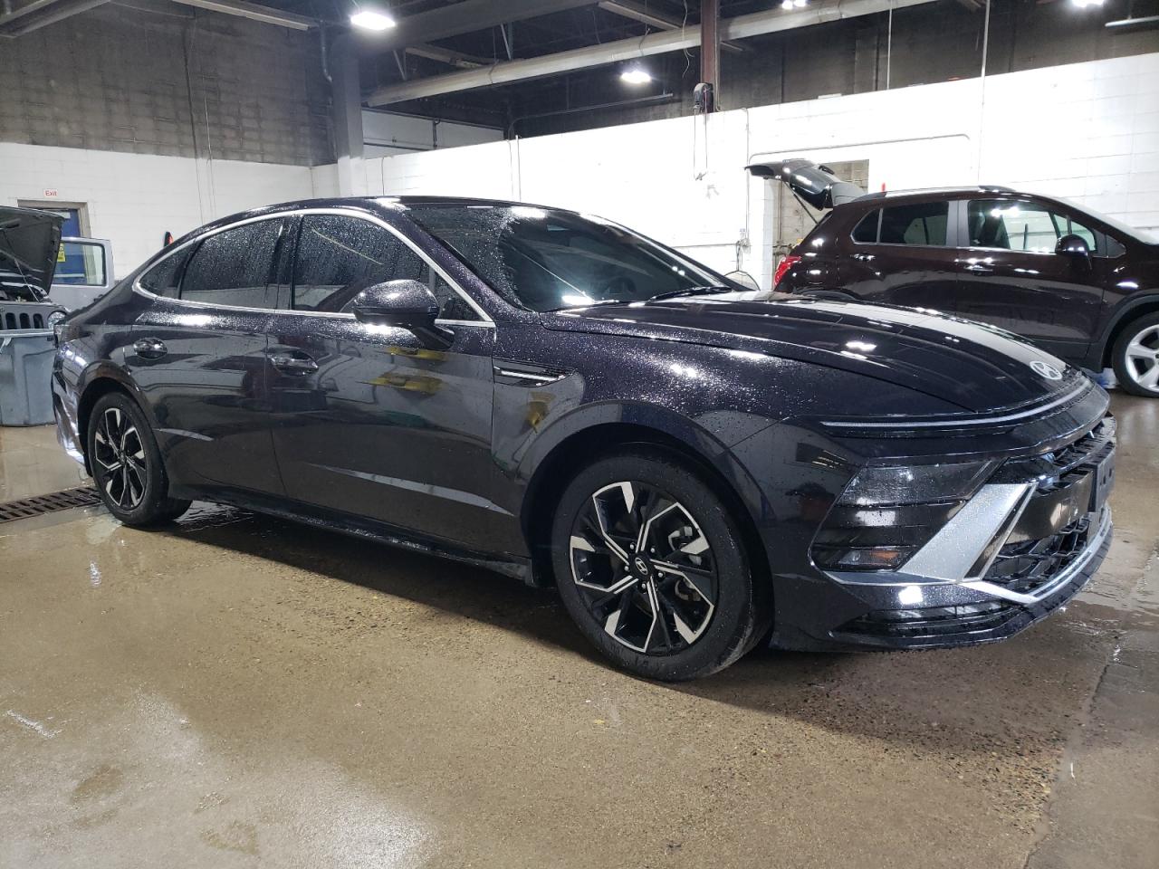 2024 Hyundai Sonata - Image 4