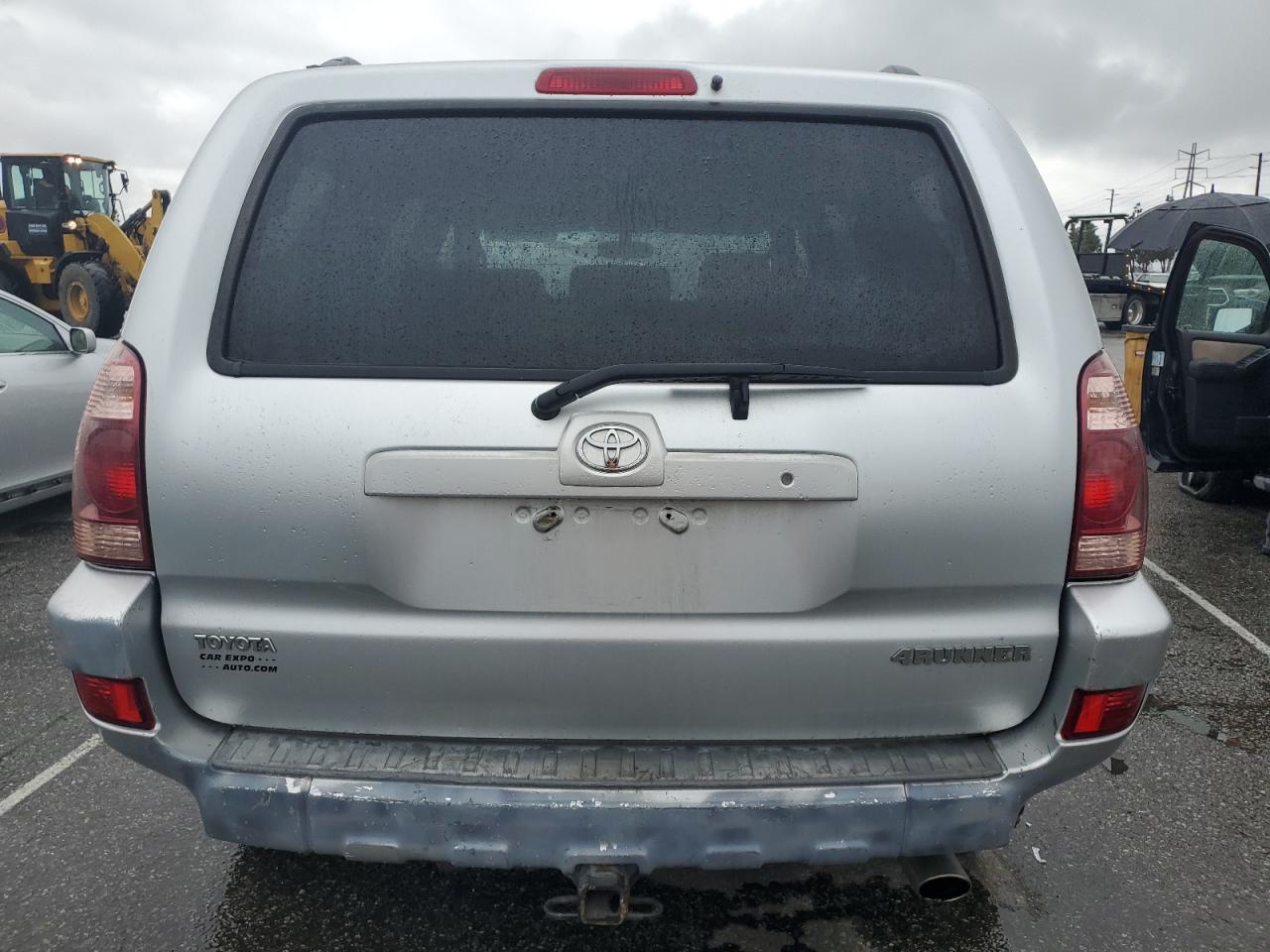 2004 Toyota 4Runner - Image 6