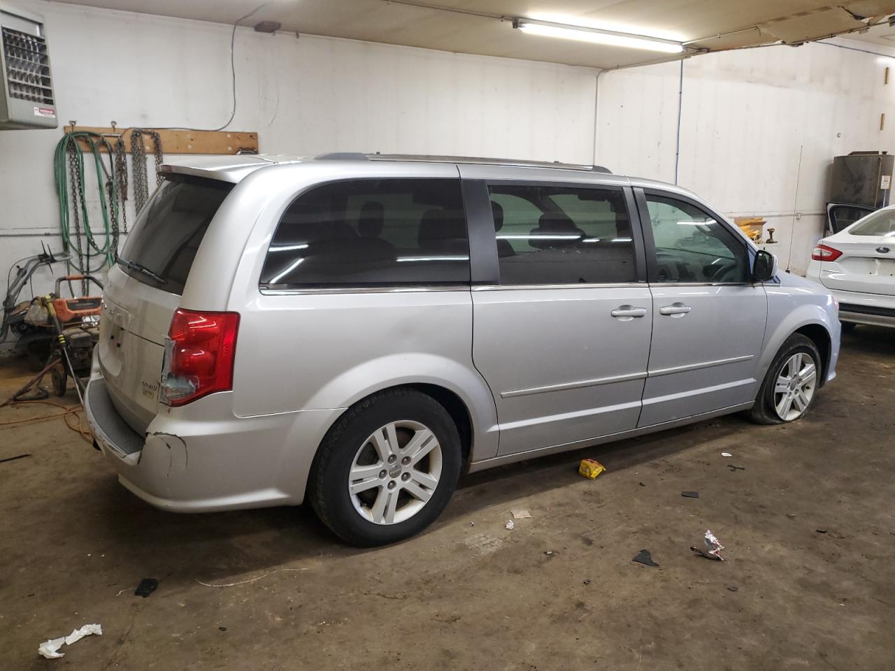 2012 Dodge Caravan - Image 3