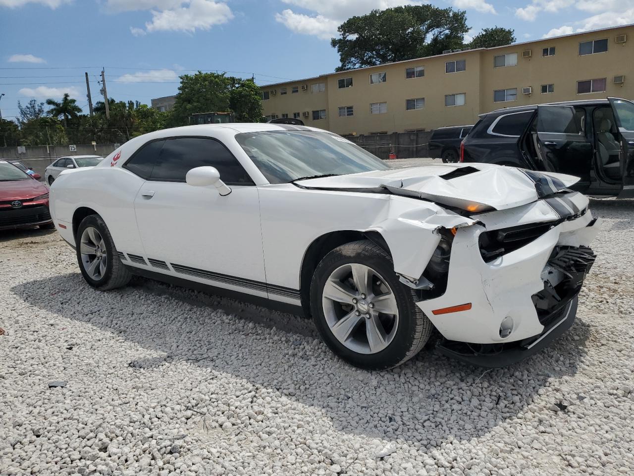 2019 Dodge Challenger - Image 4
