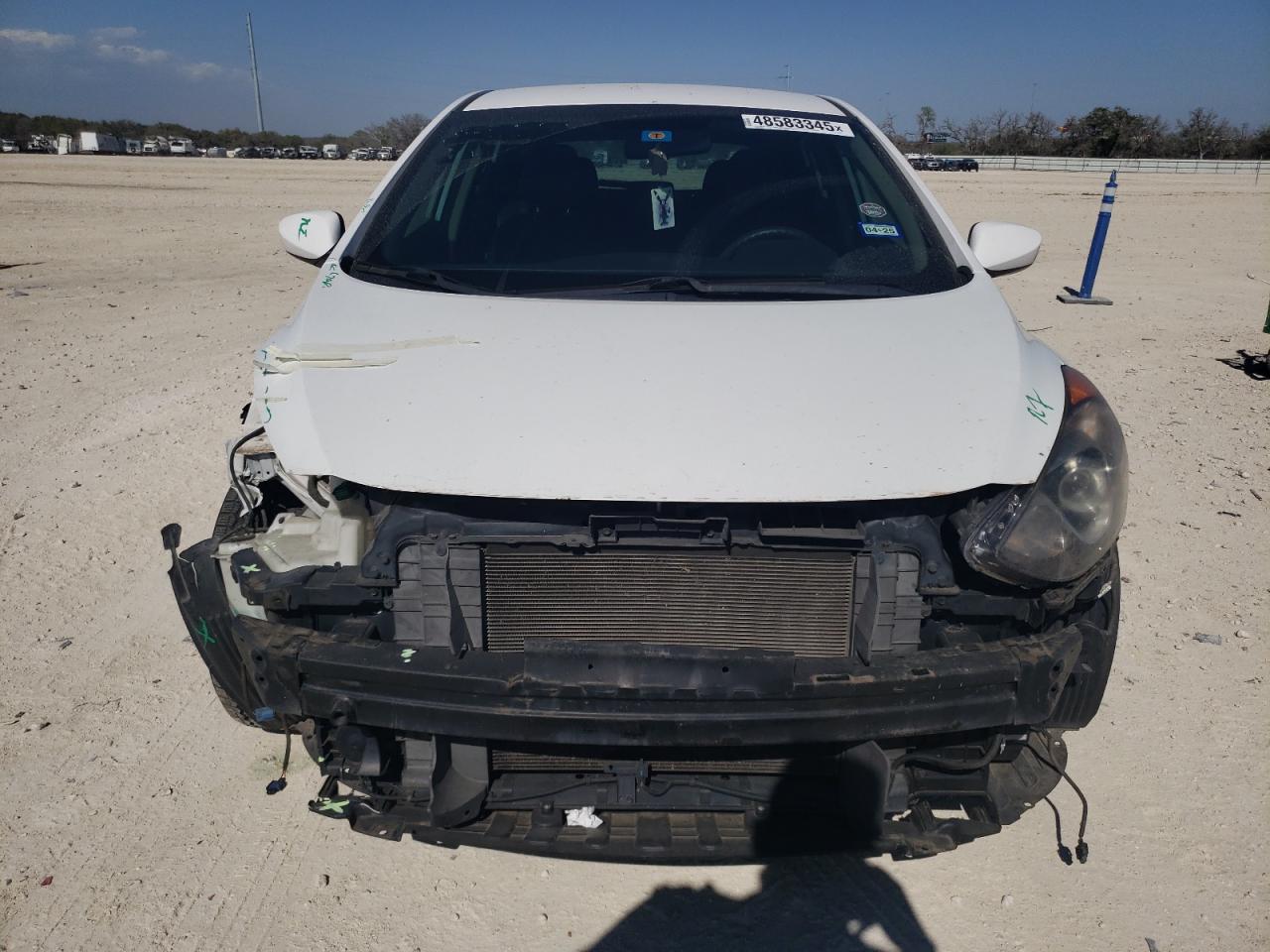 2014 Hyundai Elantra - Image 5