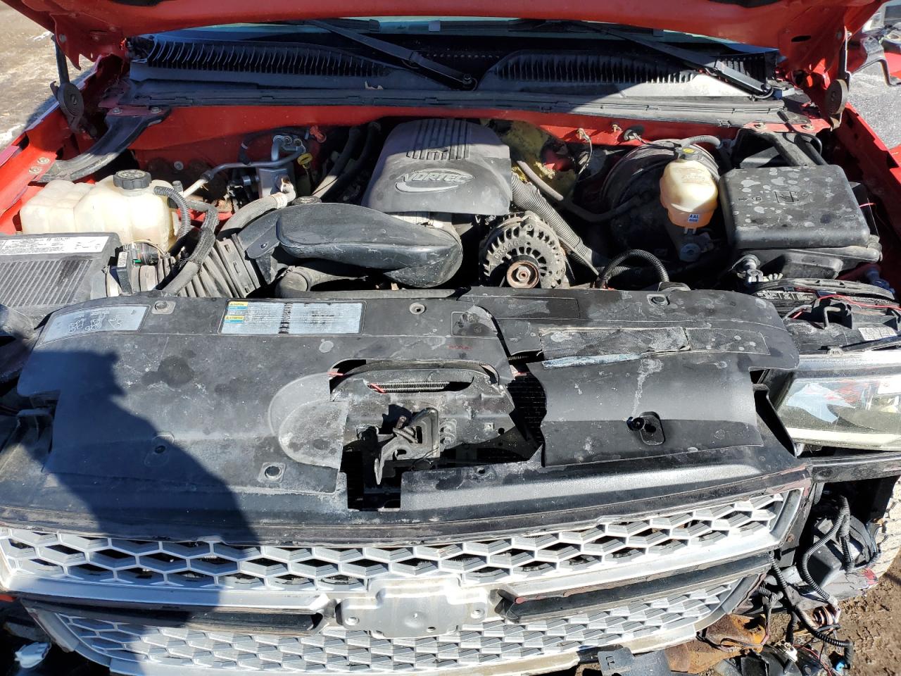 2005 Chevrolet Silverado - Image 11