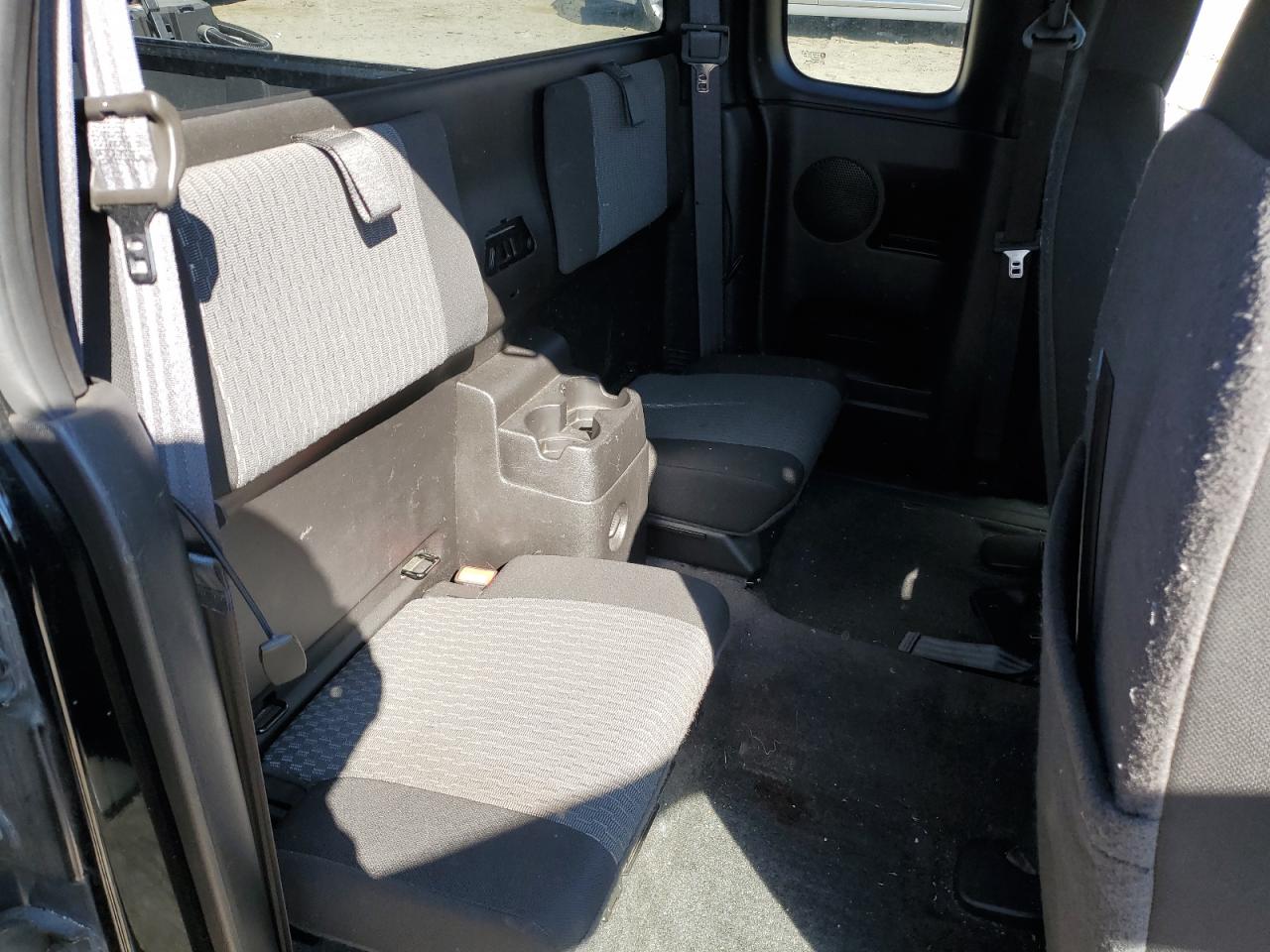 2010 Chevrolet Colorado - Image 10