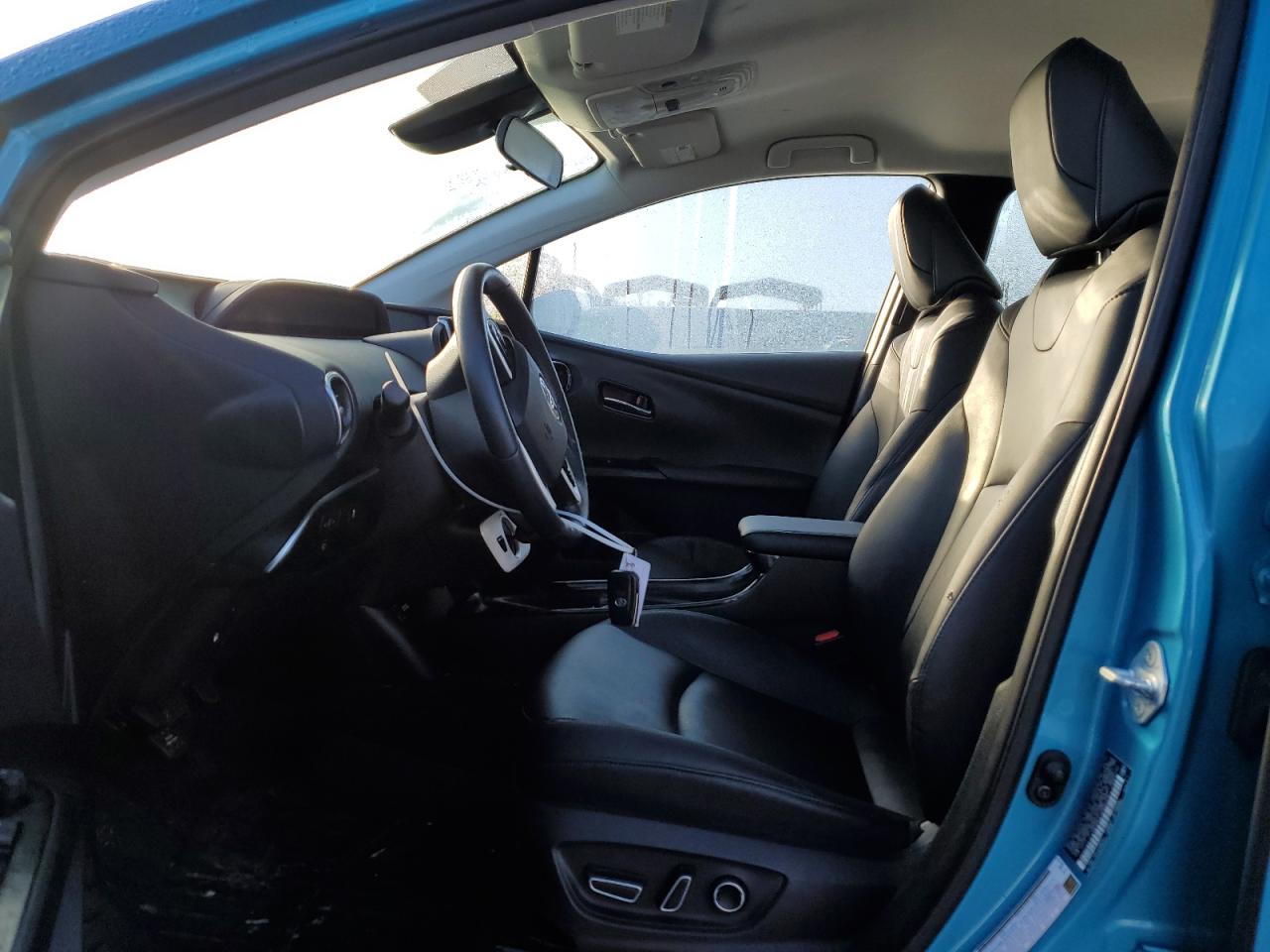 2017 Toyota Prius - Image 7