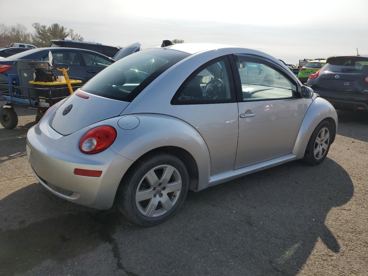 2007 Volkswagen Beetle - Image 3