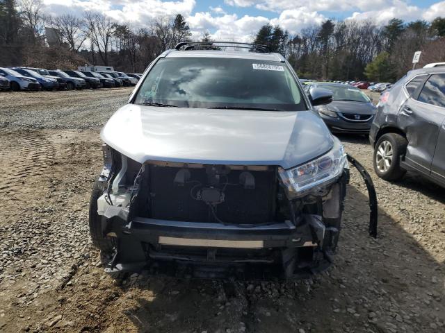  TOYOTA HIGHLANDER 2017 Srebrny