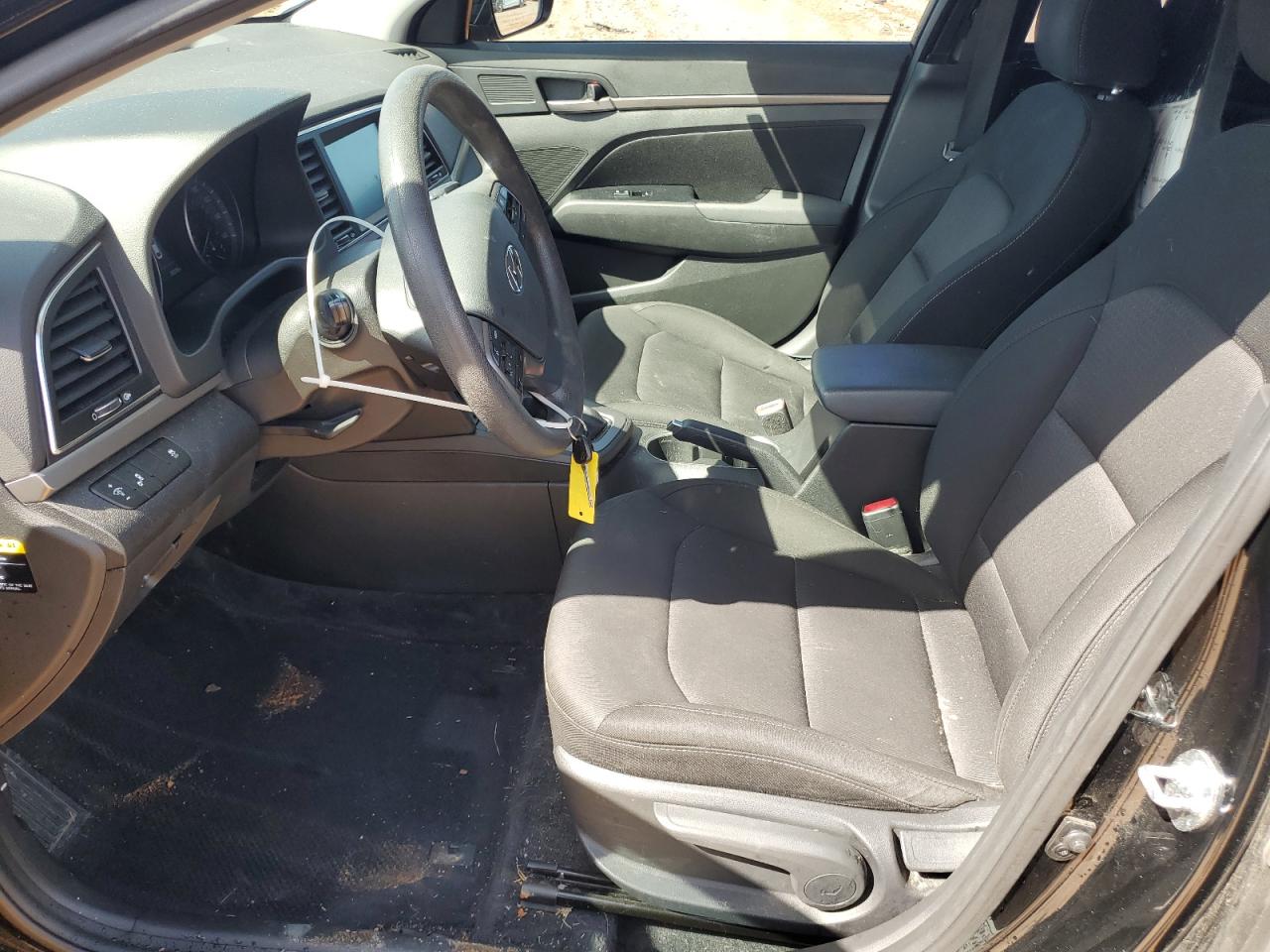 2018 Hyundai Elantra - Image 7