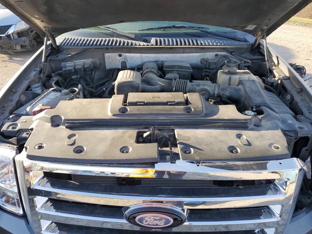 2010 Ford Expedition - Image 14