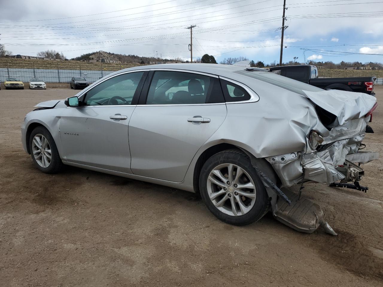 2018 Chevrolet Malibu - Image 2