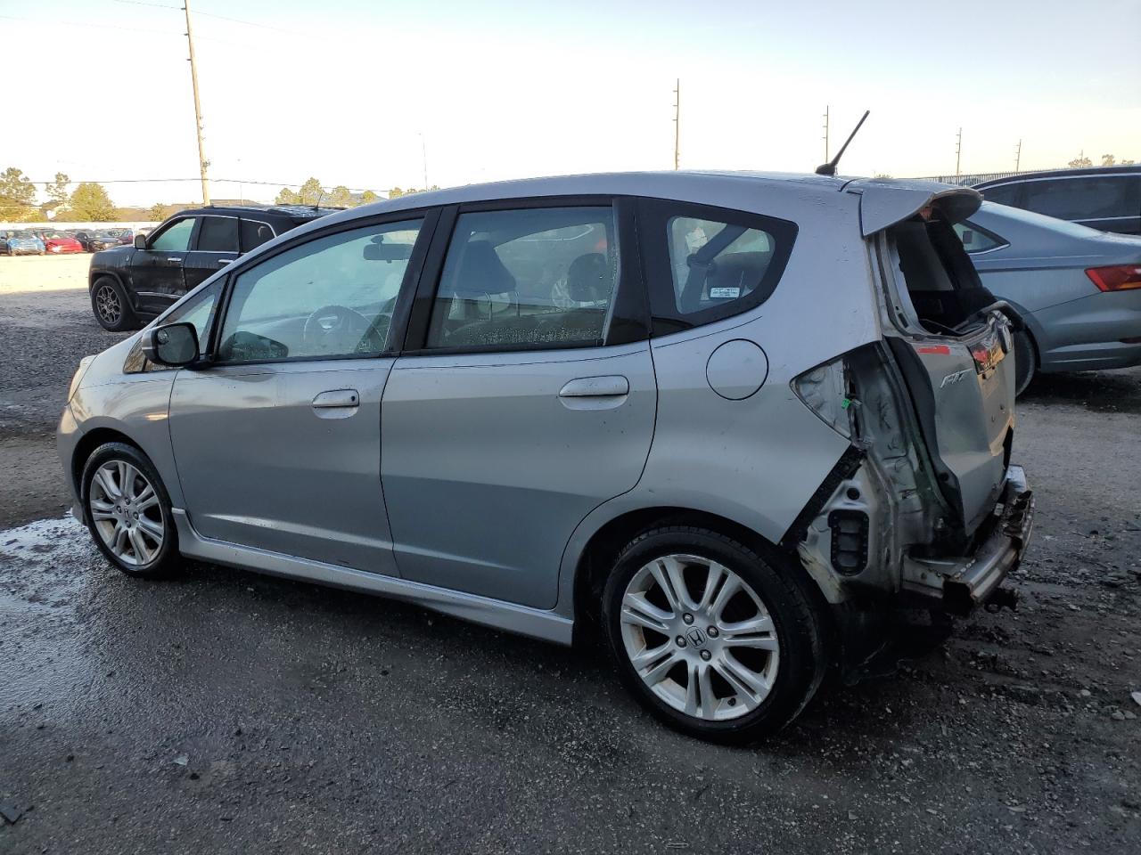 2009 Honda Fit - Image 2