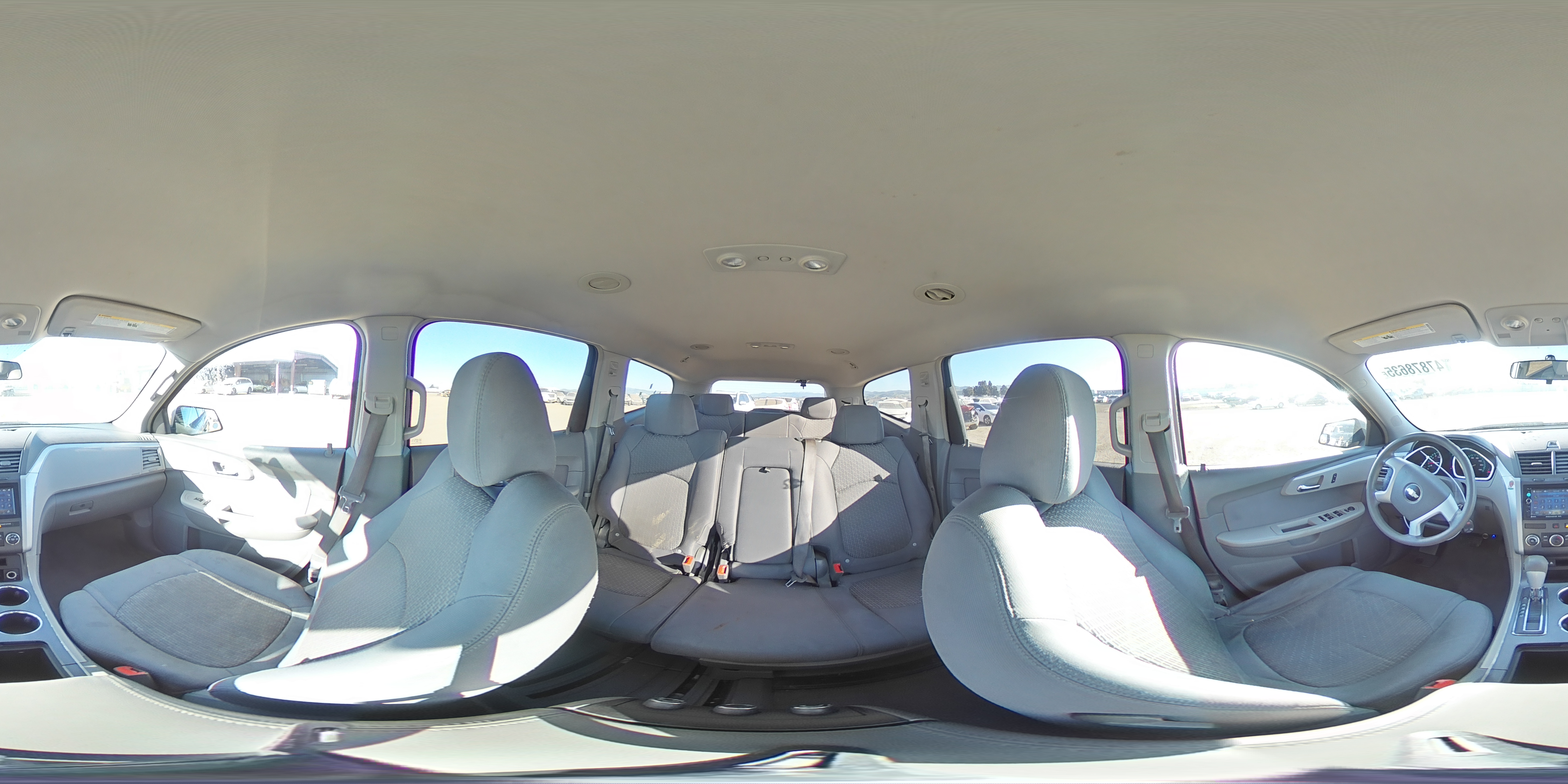 2009 Chevrolet Traverse - Image 14