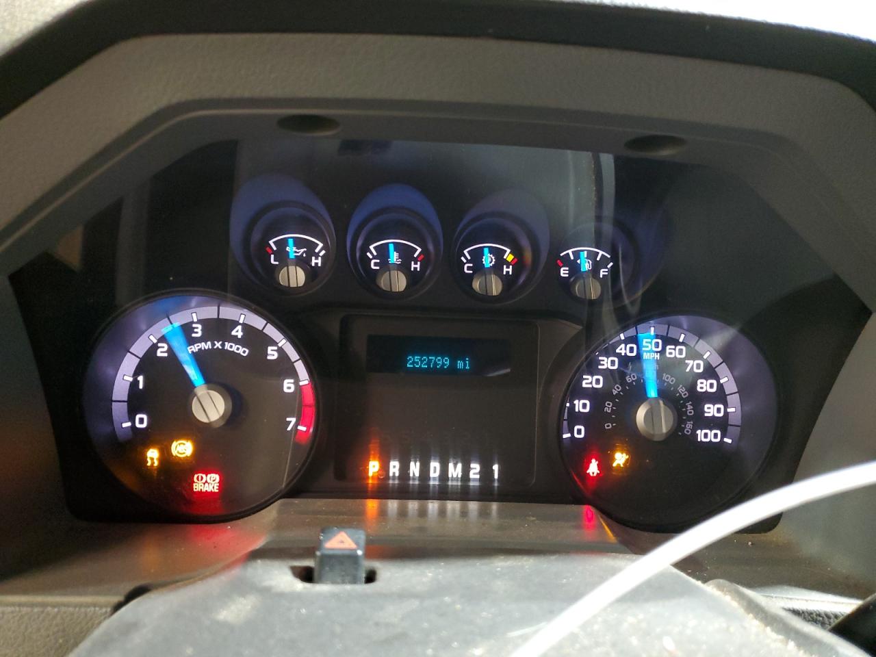 2011 Ford F250 - Image 9