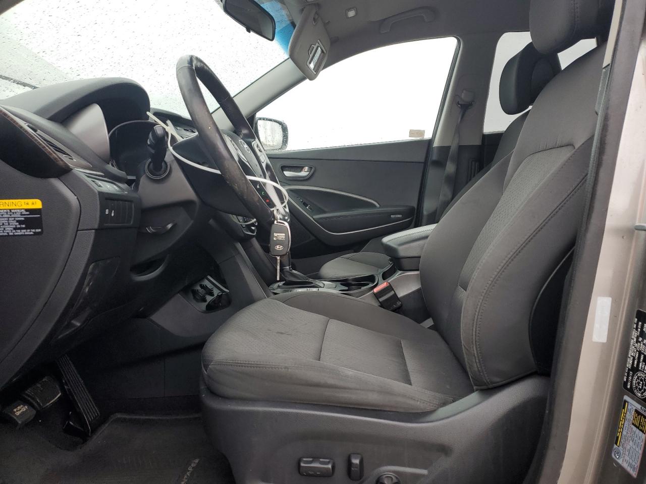 2014 Hyundai Santa Fe - Image 7
