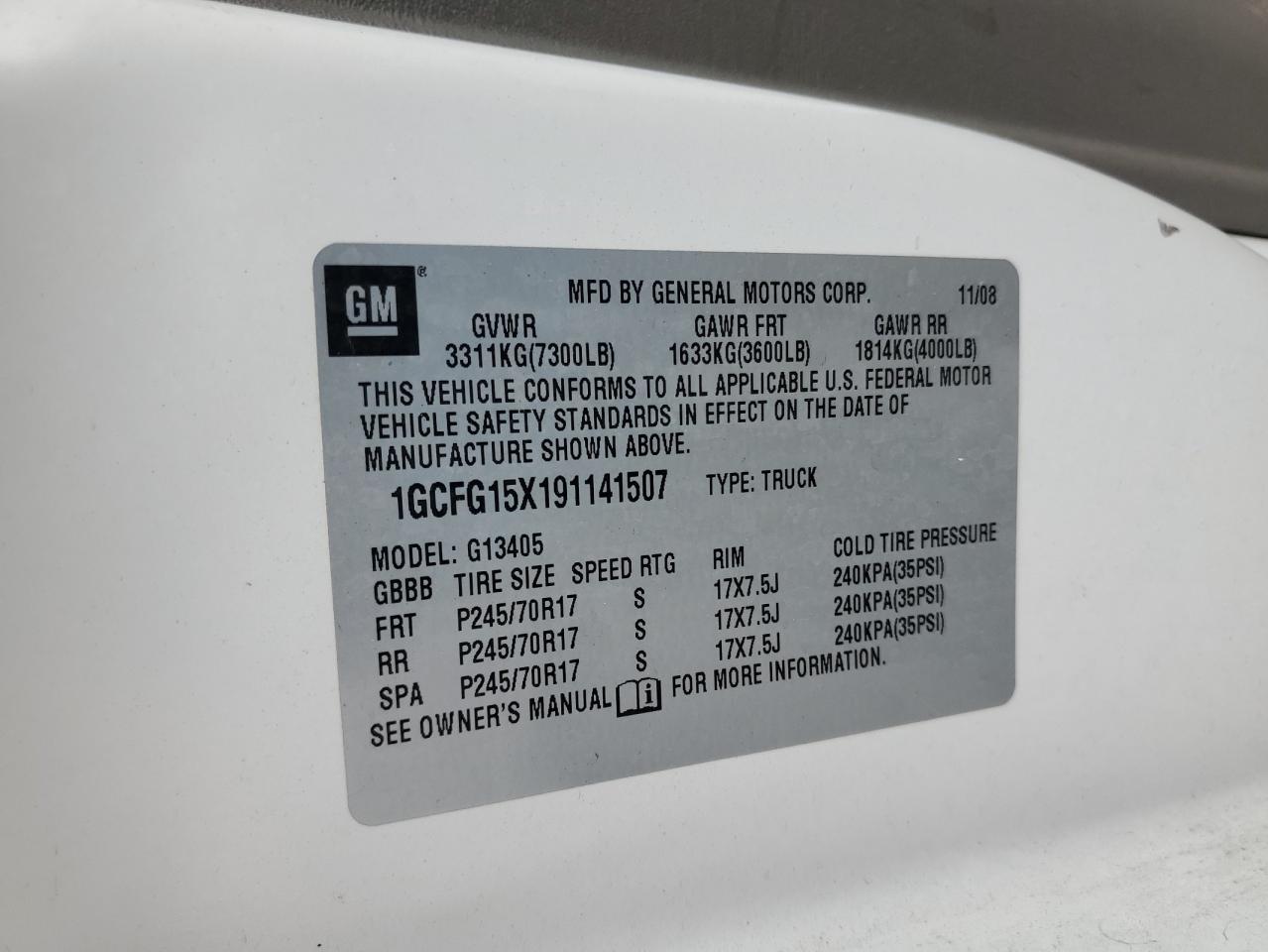 2009 Chevrolet Express - Image 12