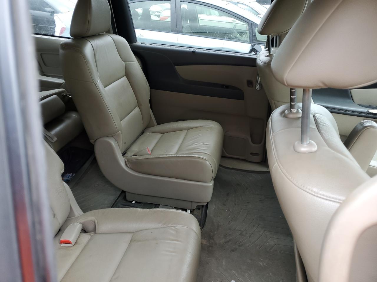 2014 Honda Odyssey - Image 10