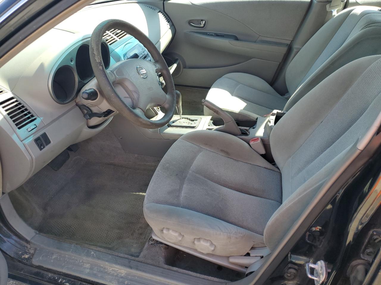 2004 Nissan Altima - Image 7