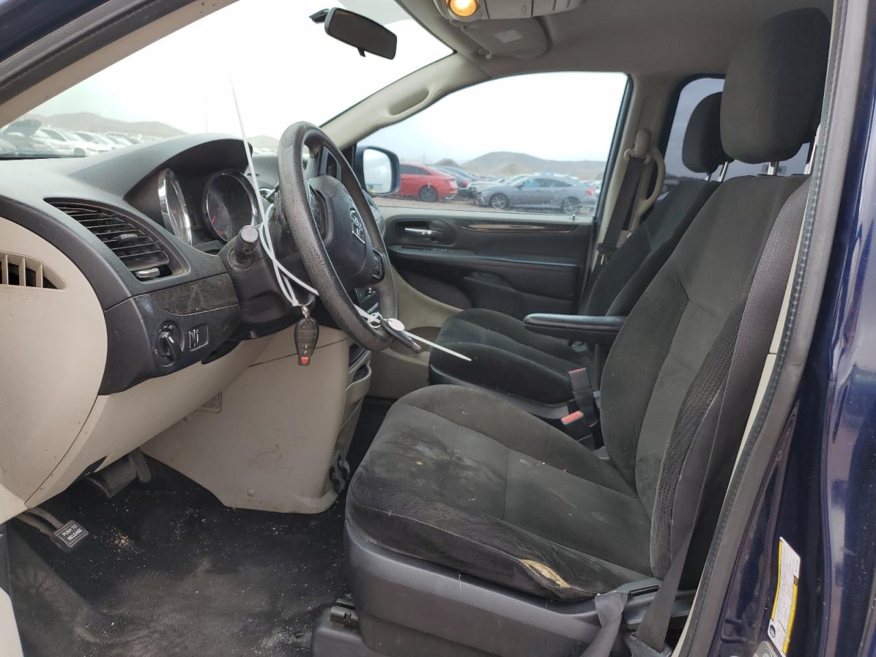 2016 Dodge Caravan - Image 7