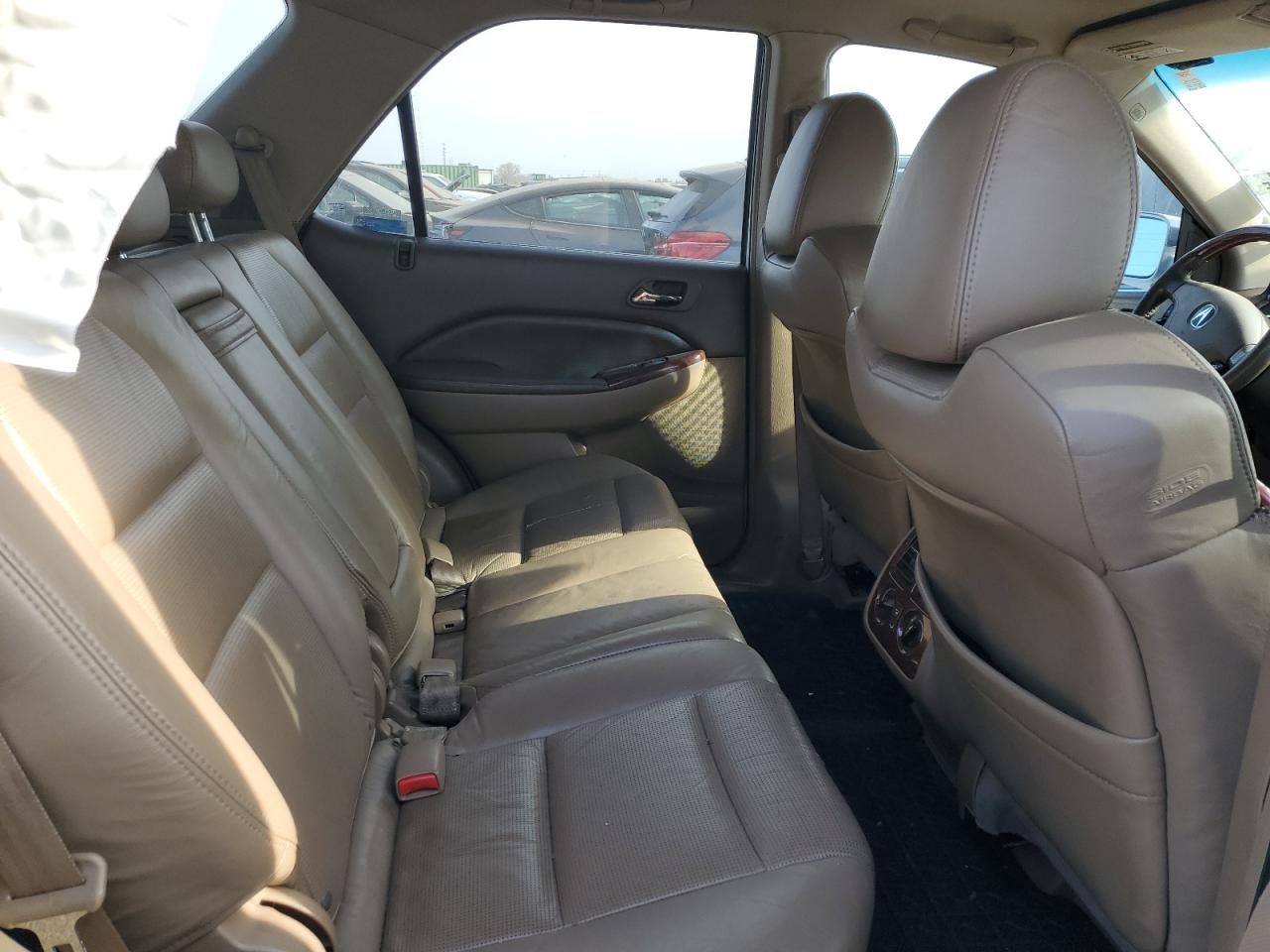 2004 Acura MDX - Image 10