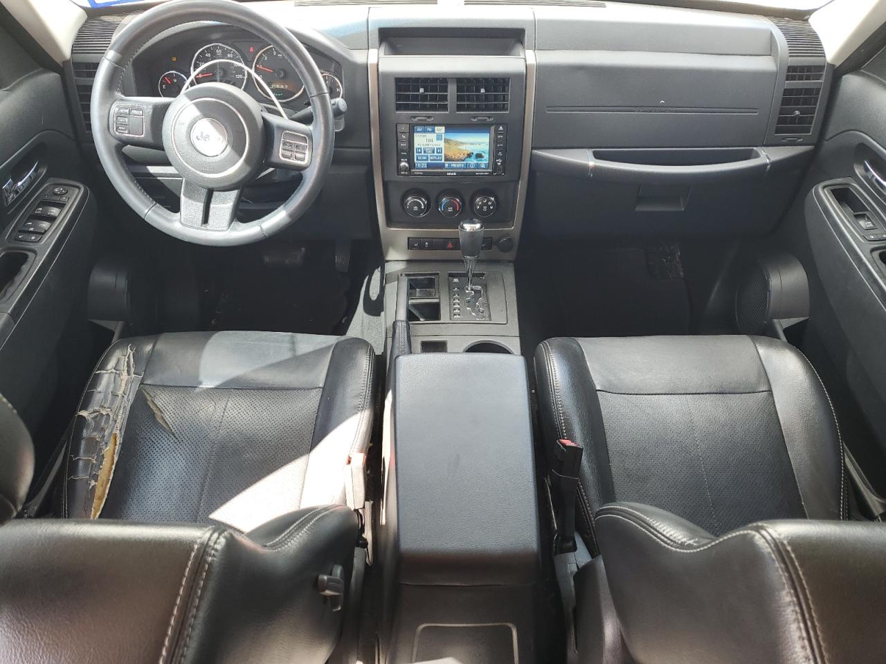 2012 Jeep Liberty (North America) - Image 8