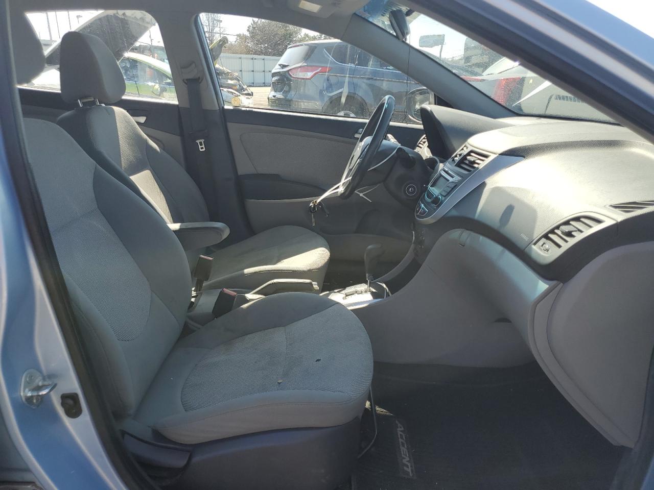 2013 Hyundai Accent - Image 7