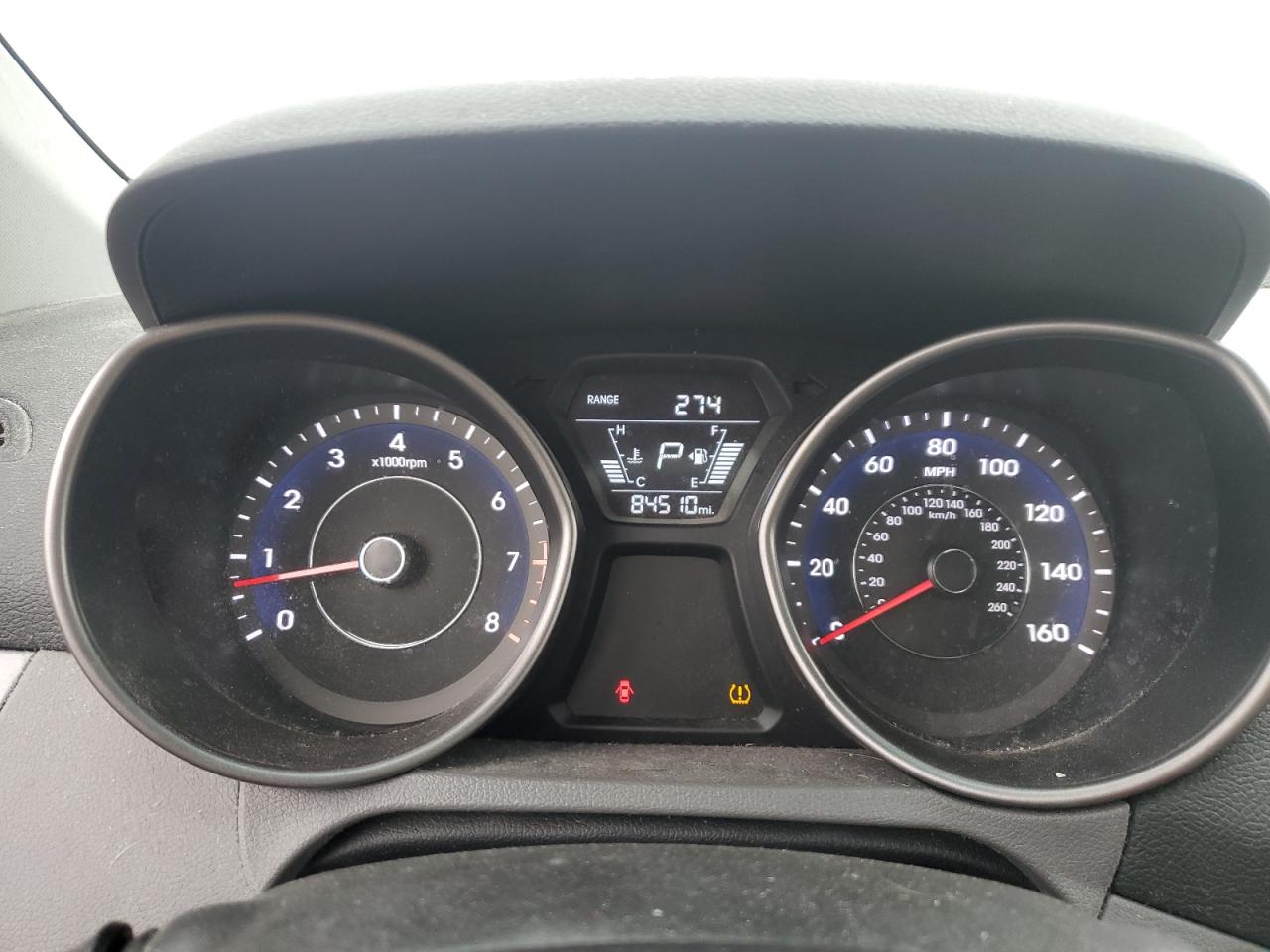 2016 Hyundai Elantra - Image 9