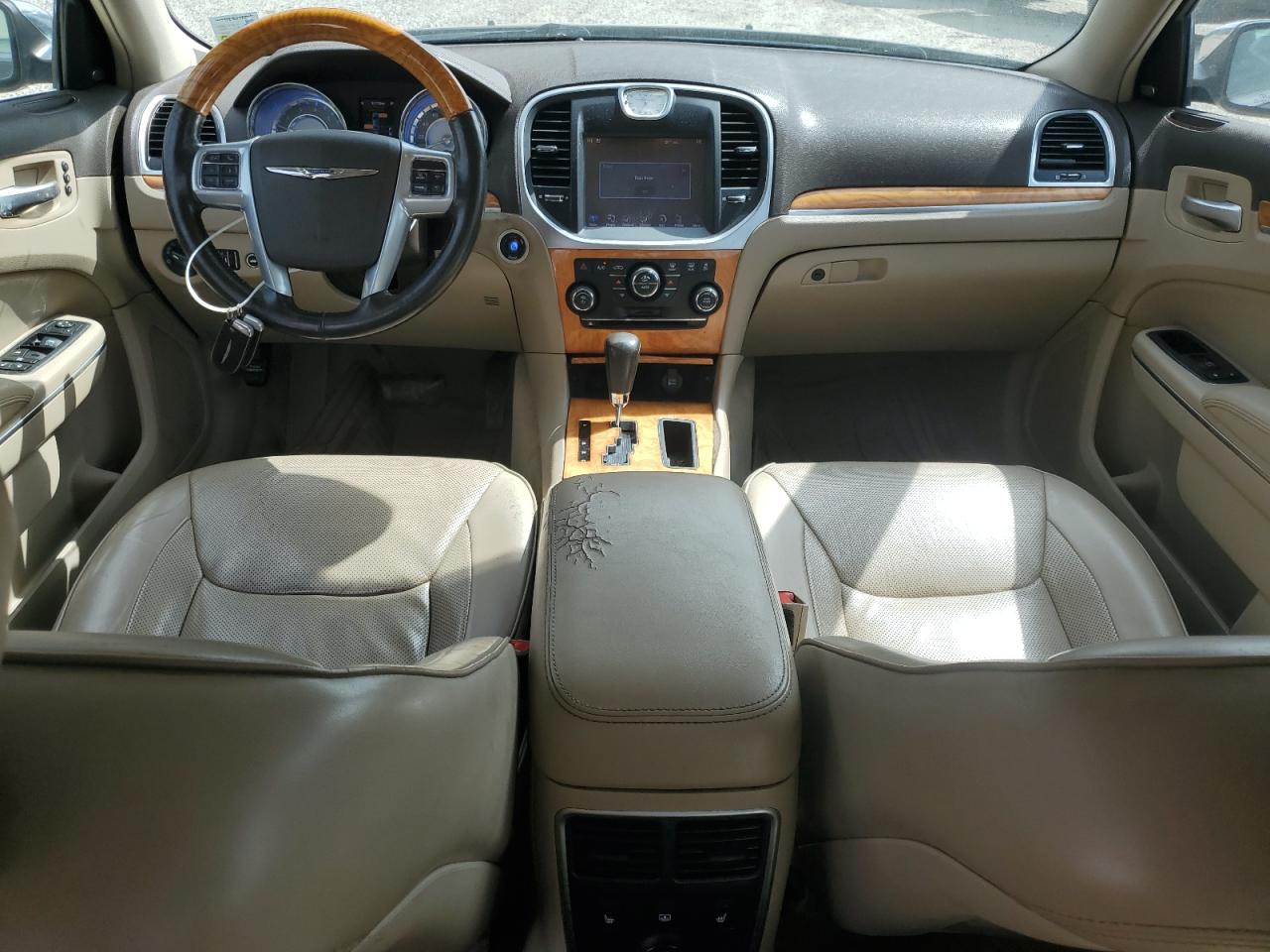 2013 Chrysler 300C VIN: 2C3CCAET4DH680410 Lot: 84400585