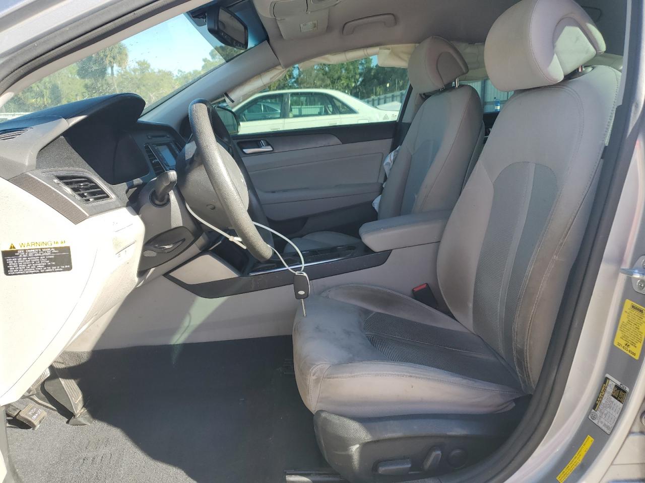 2015 Hyundai Sonata - Image 7