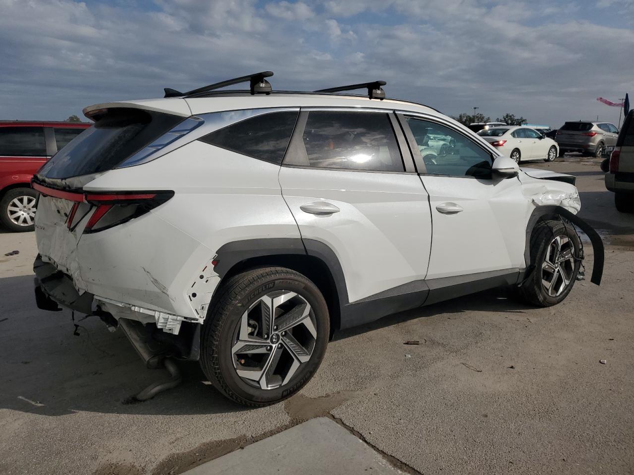 2022 Hyundai Tucson - Image 3