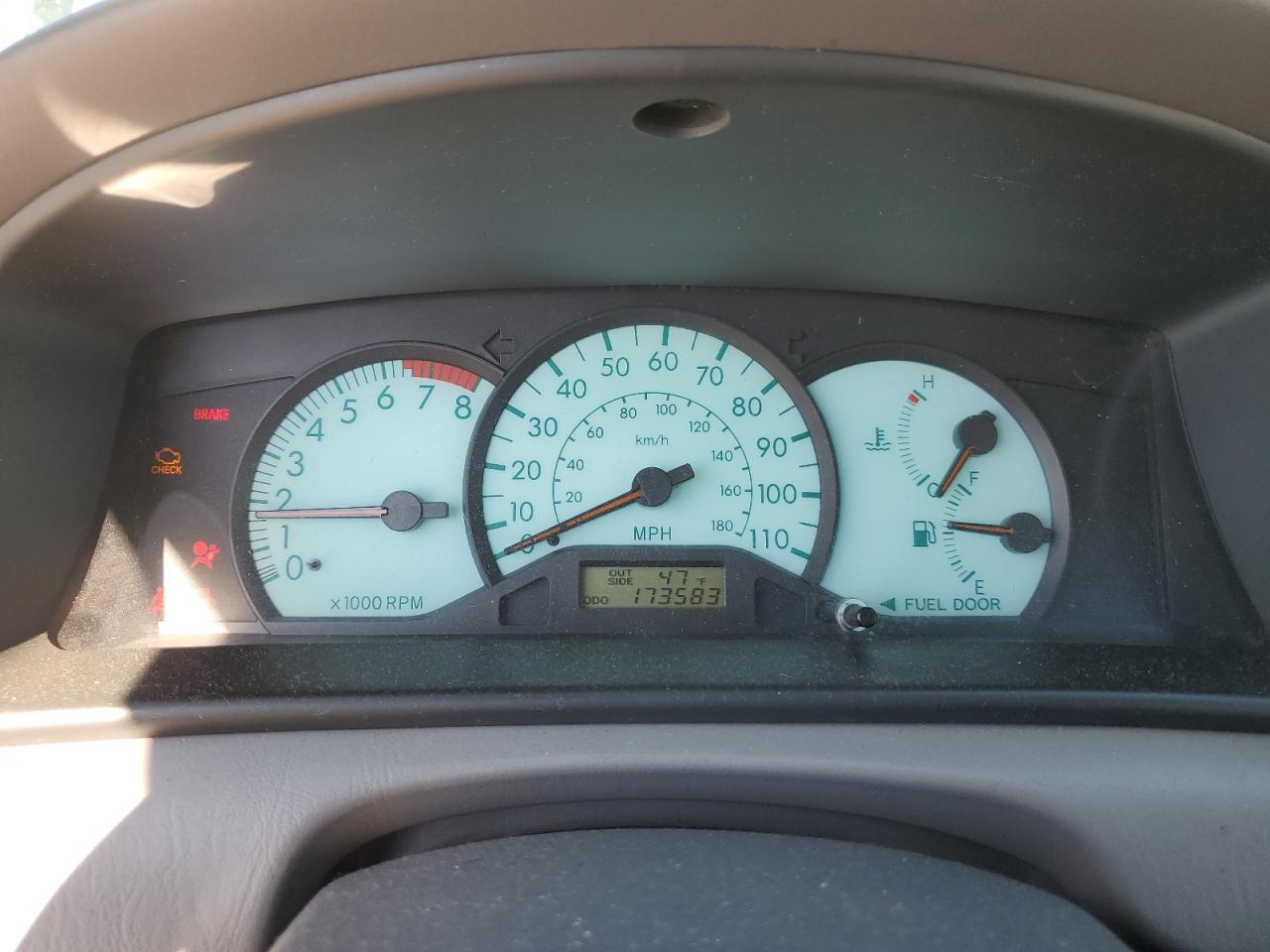 2004 Toyota Corolla - Image 9