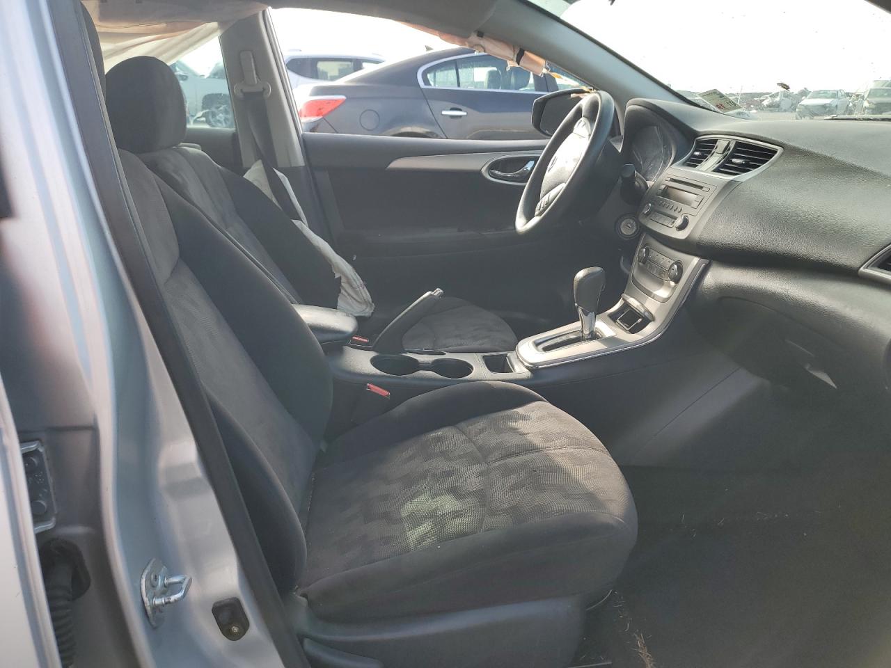 2013 Nissan Sentra - Image 7