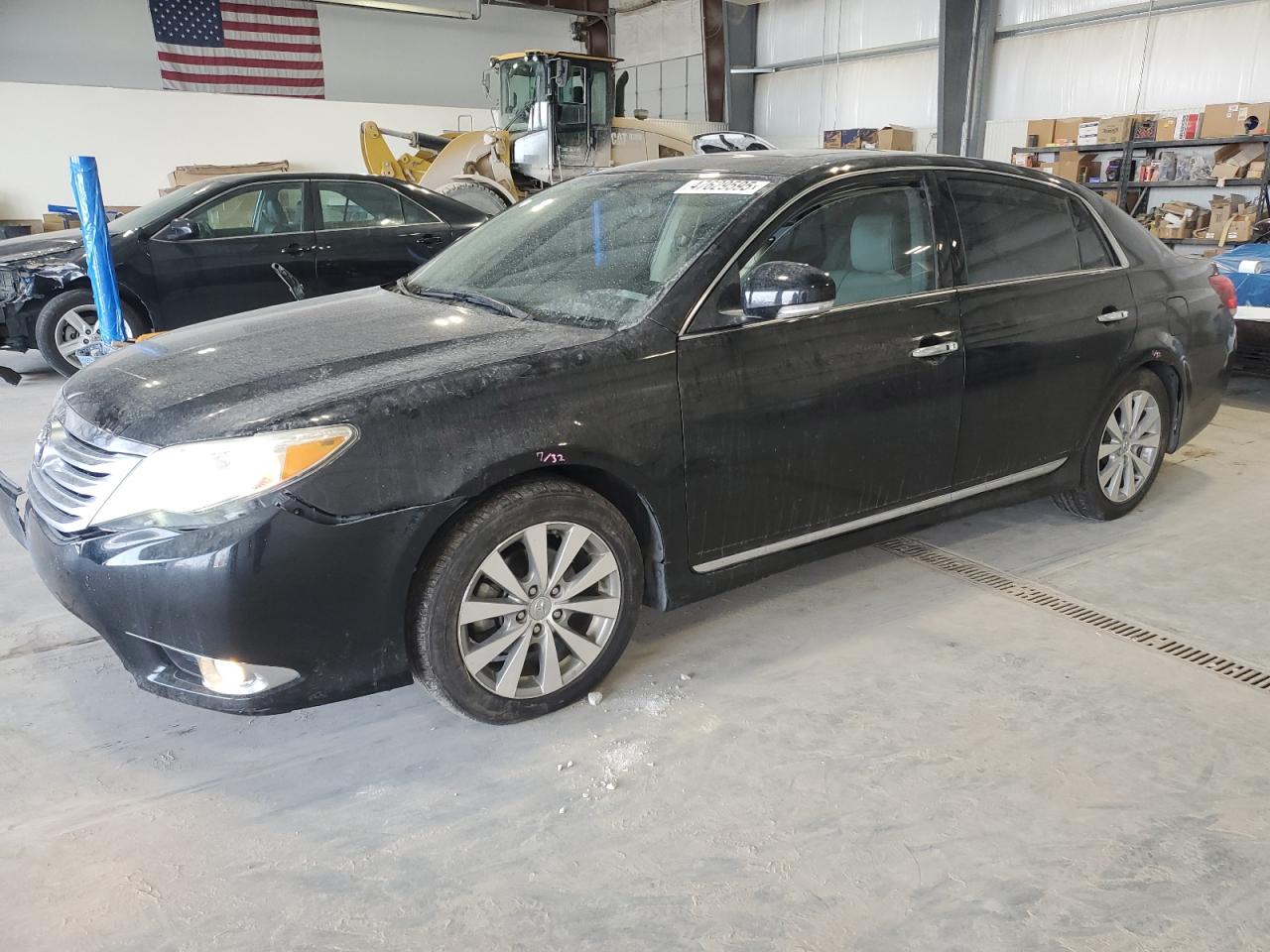 2011 Toyota Avalon - Image 1