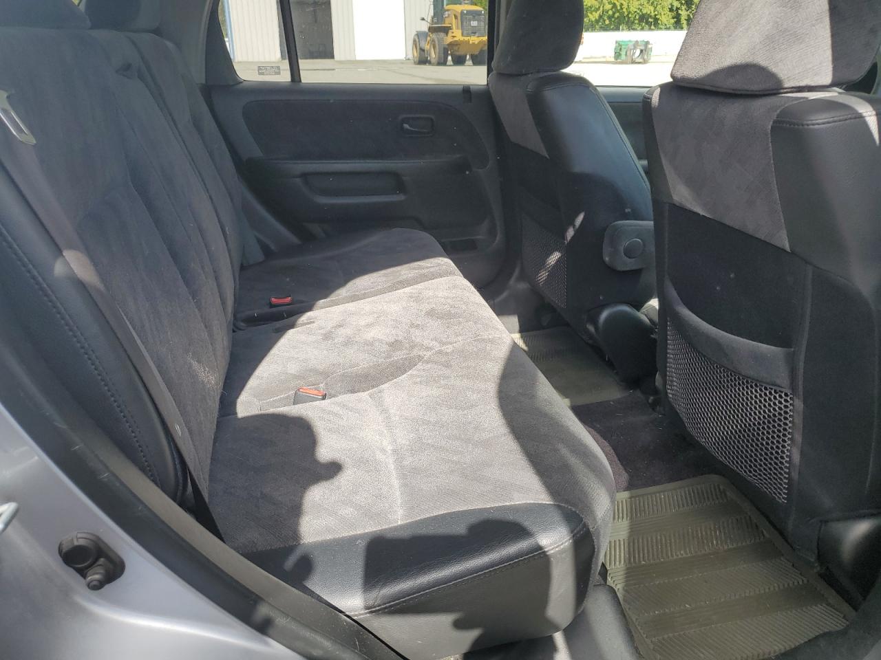2003 Honda CR-V - Image 11